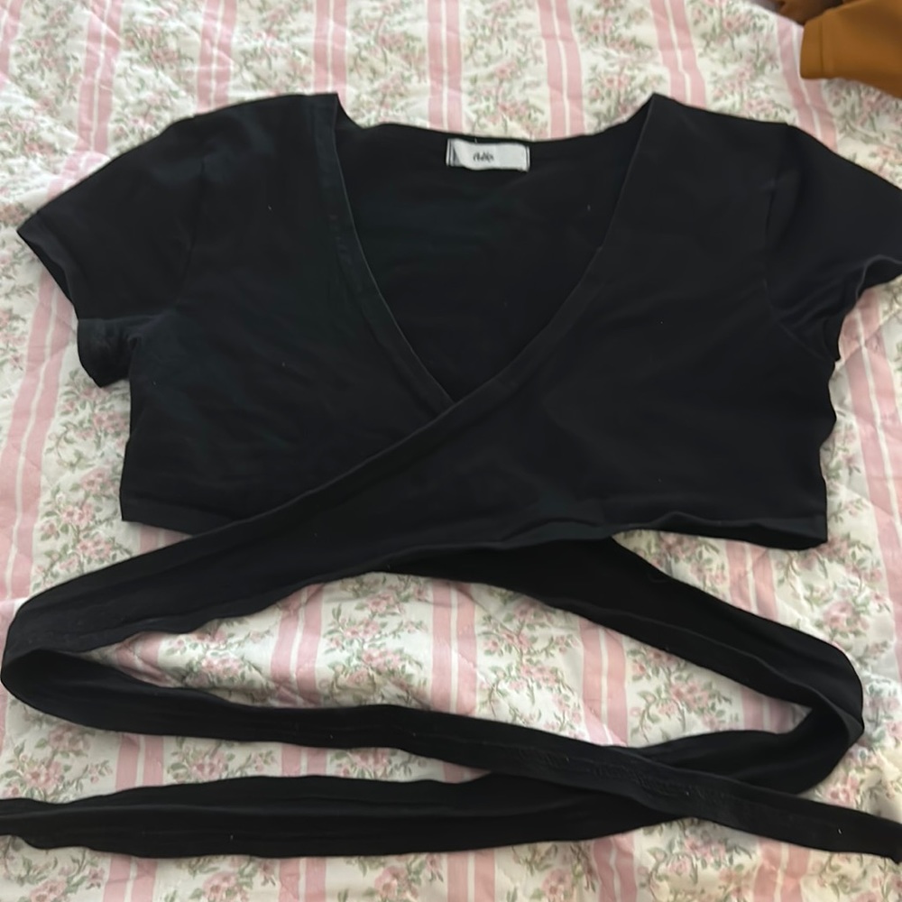 Adika Black tie around top